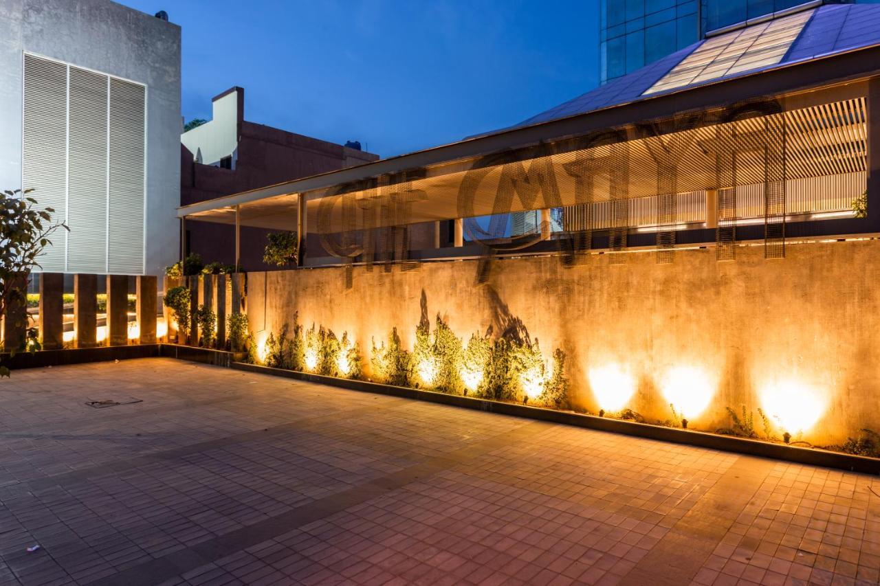 โรงแรมมายา ชลันธระ ภายนอก รูปภาพ